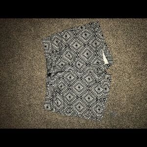 Patterned shorts